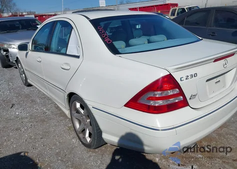 2007 Mercedes-Benz C 230 Sport z USA, uszkodzony, nr VIN WDBRF52H77F912541